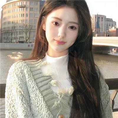 眼里余光都是你